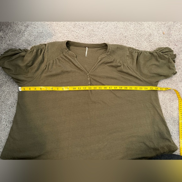 Free People Top Ruched Sleeves - Picture 10 of 11